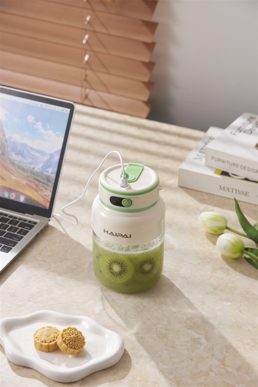 Portable juicer connected for charging